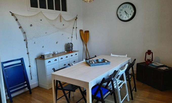 Hendaye Apartamento | Appartement lumineux à Hendaye centre, 2 chambres, proche commerces et gare, WiFi inclus - FR-1-239-490