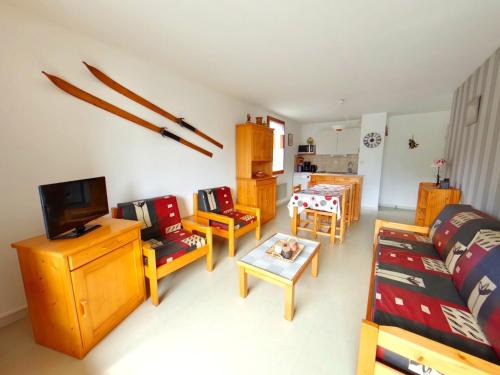 Les Rousses Apartamento | Appartement lumineux 2 pièces avec loggia aux Rousses - FR-1-834-7