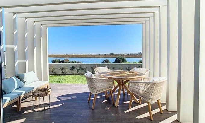 Olhao Apartamento | Appartement Luxueux Face à la ria Formosa Dans un Villa .plage à 5mn à Pied