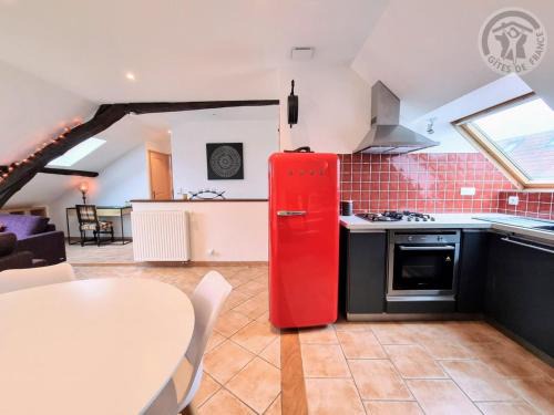 Rambouillet Apartamento | Appartement mansardé rénové à Rambouillet, 2 chambres, tout inclus, proche château et gare. - FR-1-527-47