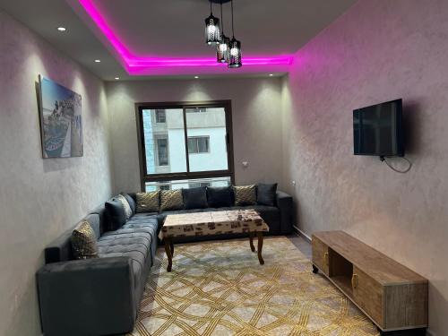 Luxus Apartamento | Appartement neuf 2 chambres ,wifi , parking , Jardins de Tanger