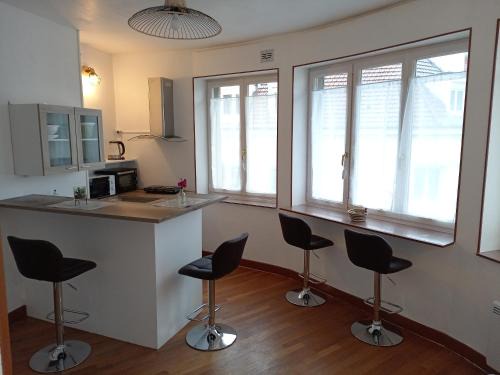 Le Creusot Apartamento | Appartement paisible & lumineux