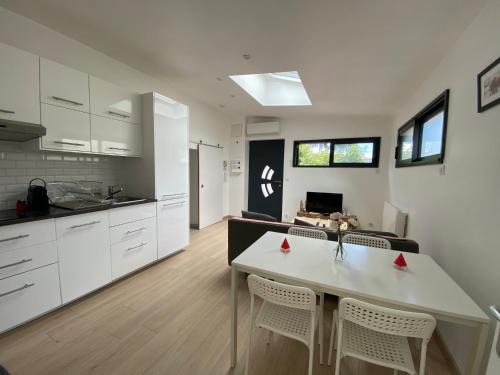 Bron Apartamento | Appartement paisible proche centre ville