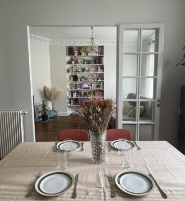 Saint-Fargeau Apartamento | Appartement parisien