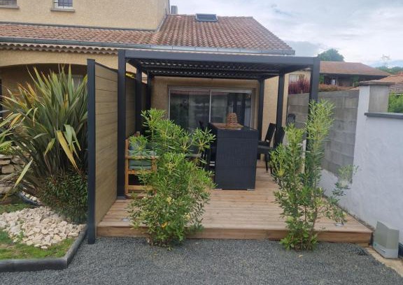 Chanos-Curson Apartamento | appartement pour 4 avec terrasse