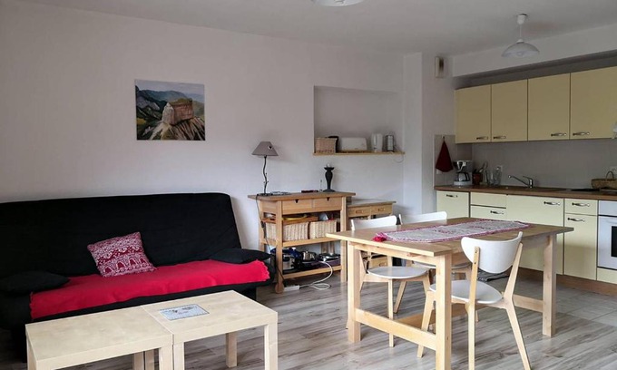 Villard-de-Lans Apartamento | Appartement Pratique avec Balcon et Garage Privatif à Villard-de-Lans - FR-1-548-10