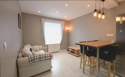 Les Avenieres-Veyrins-Thuellin Apartamento | Appartement proche Walibi