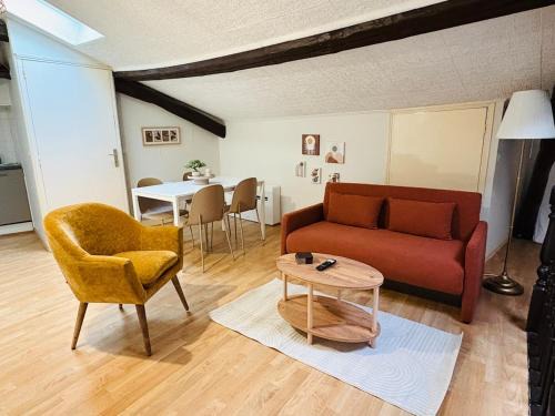 Castres Apartamento | Appartement Proche Place Soult l 2 CH l Climatisé