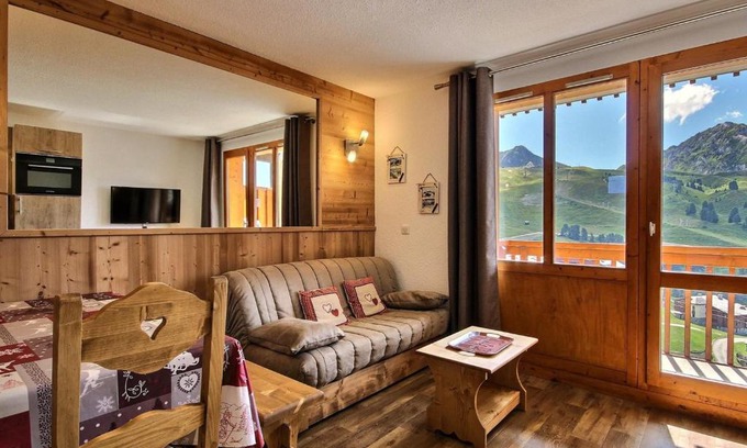 Belle Plagne Apartamento | Appartement rénové 4 pers, balcon, proche pistes - FR-1-455-90