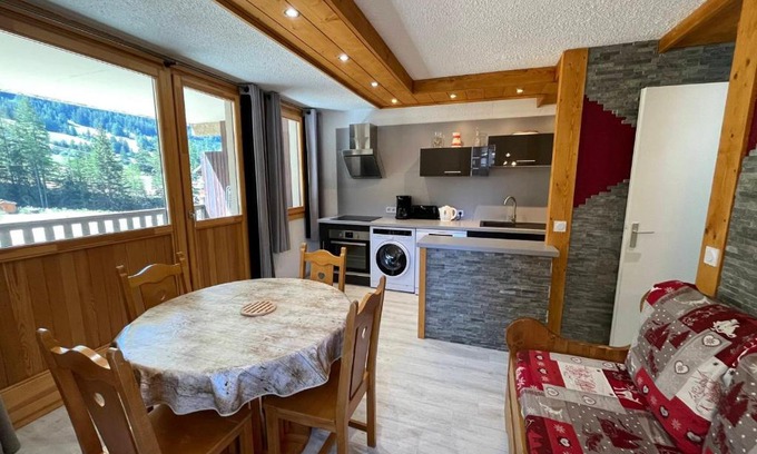 Val Cenis Apartamento | Appartement rénové 4 pers, terrasse, au pied des pistes à Val-Cenis - FR-1-508-178