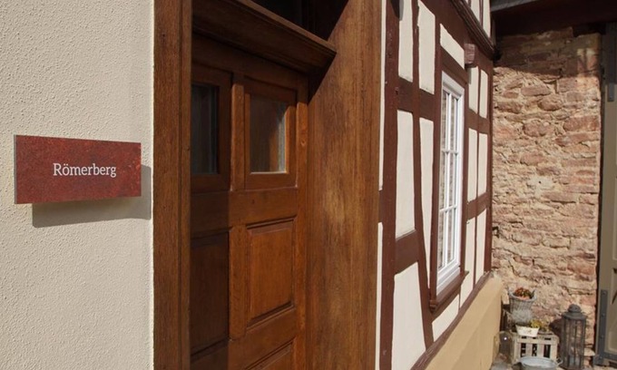 Windesheim Casa | APPARTEMENT Römerberg FACHWERKHAUS - LindenONE vacation apartments
