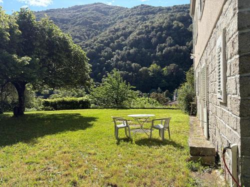 Bains de Guitera Apartamento | Appartement rez de jardin - Casa San Cesaru