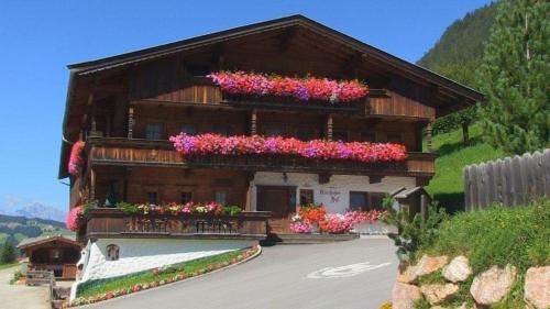 Alpbach Apartamento | Appartement Rossalm mit Sauna