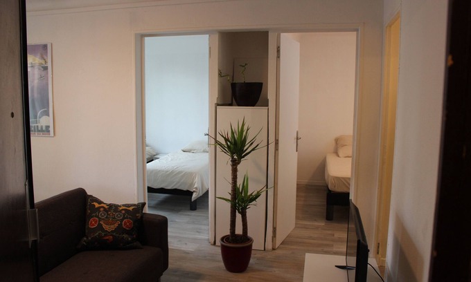 3rd Arrondissement Apartamento | Appartement Rouge, Bienvenus à la Belle de Mai !