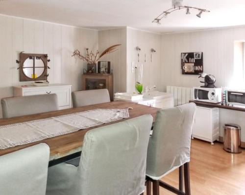 Chenevrey-et-Morogne Apartamento | Appartement spacieux à Chenevrey-et-Morogne 160 m² avec terrasse