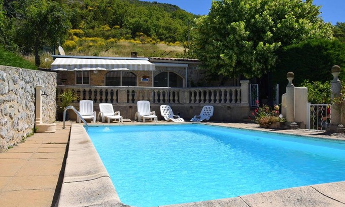 La Roche-sur-le-Buis Apartamento | Appartement spacieux à La Roche-sur-le-Buis avec piscine privée.