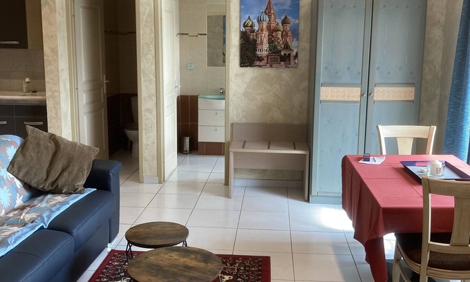 Caumont-sur-Durance Apartamento | Appartement « Saint-petersbourg » à Avignon