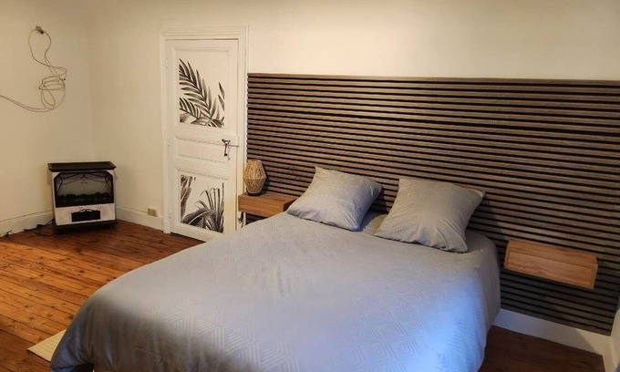 Cour-Cheverny Apartamento | Appartement Situé en Plein Bourg de Cour-cheverny