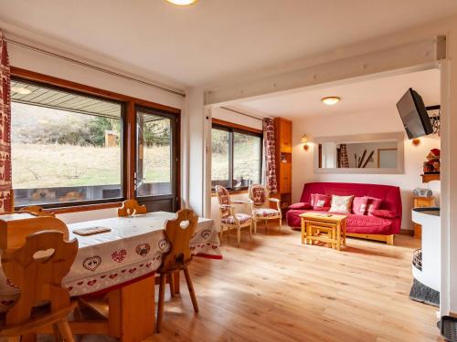 Meribel-Mottaret Apartamento | Appartement skis aux pieds avec double balcon près de Méribel - FR-1-355-101
