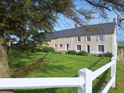 Monfreville Apartamento | Appartement spacieux à Monfréville avec terrasse