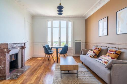 Puteaux Apartamento | Appartement spacieux Vue sur Tour Effeil - Puteaux