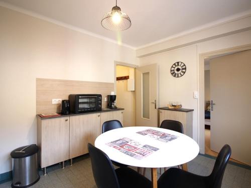 Mont-Dore Apartamento | Appartement T1 confortable au Mont-Dore pour 2 personnes - FR-1-415-151