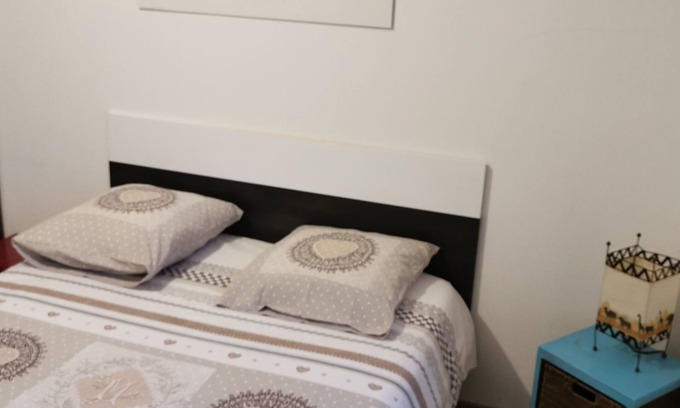 Cours la Ville Apartamento | Appartement T2 au Calme Avec Belle vue sur la Vallée - La Fregate