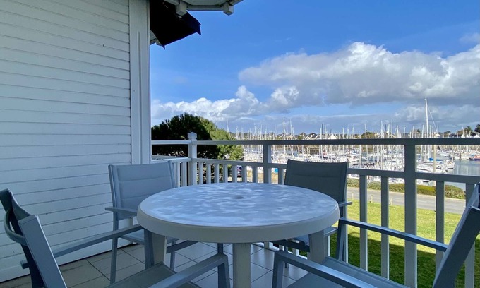 Arzon Apartamento | Appartement T2 Avec vue sur le Port du Crouesty à Louer Pour les Vacances