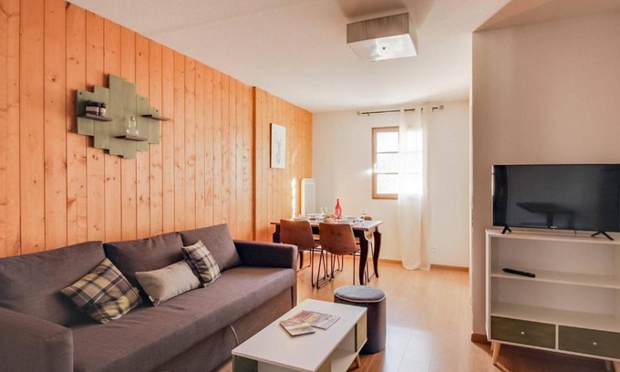 Luz-Saint-Sauveur Apartamento | Appartement T2 cabine avec piscine, sauna, hammam et parking à Luz-Saint-Sauveur, 5 personnes - FR-1-402-85