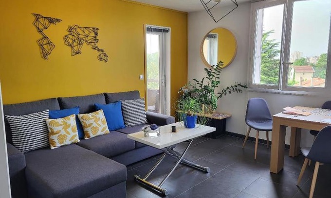 Cuire Apartamento | Appartement T3 au calme