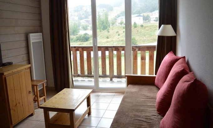 Les Angles Apartamento | Appartement T3 au pied des pistes avec balcon et parking couvert - 2 chambres, 6 couchages - FR-1-593-56
