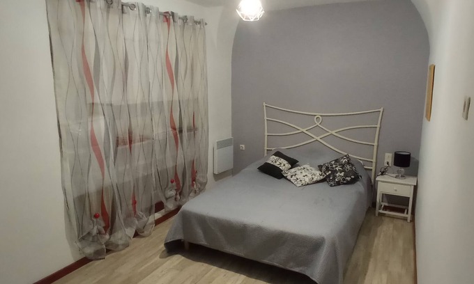 Montpeyroux Apartamento | Appartement Voûté de Plain Pied au Centre du Village