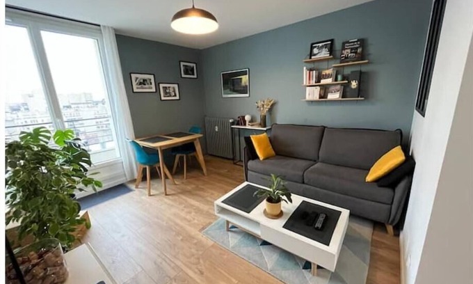 Clichy Apartamento | Appartement with balcony 20m to Champs-Élysées