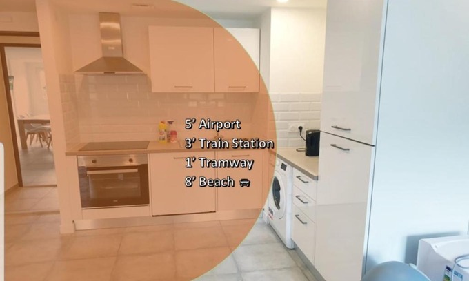 Les Moulins Apartamento | Appartements renové 2023 proche aéroport 5min, gare sncf 2 min, tramway au pied de l'immeuble , Parking possible, Renovated apartments 2023 near the airport 5 min, train station 2 min, tram next to the building 1 min, Parking possible