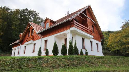 Zalacsany Apartamento | Appartment Kastelo Victoria