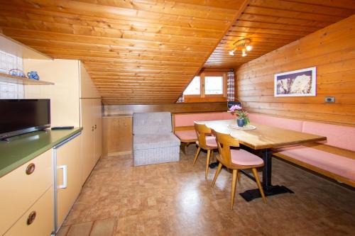 Valle San Silvestro Apartamento | Appartment Lanz