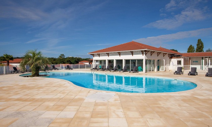 Cassen Condominio | Appartment | Piscine Intérieure et Extérieure
