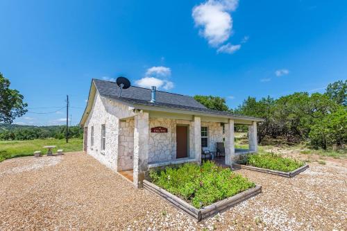 Fredericksburg Casa | Appian Way Celtic Cottage