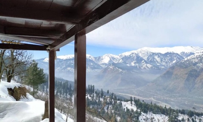 Naggar Otro | Apple farm stay with A Breathtaking views