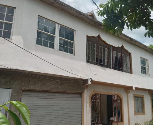 Linstead Casa | Apple Hide Awayi