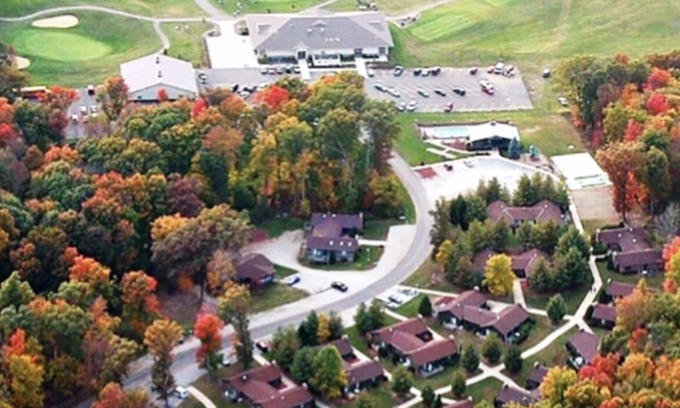 Apple Valley Condominio | ¡Junto al campo de golf Apple Valley! Limpio, cómodo, tranquilo!