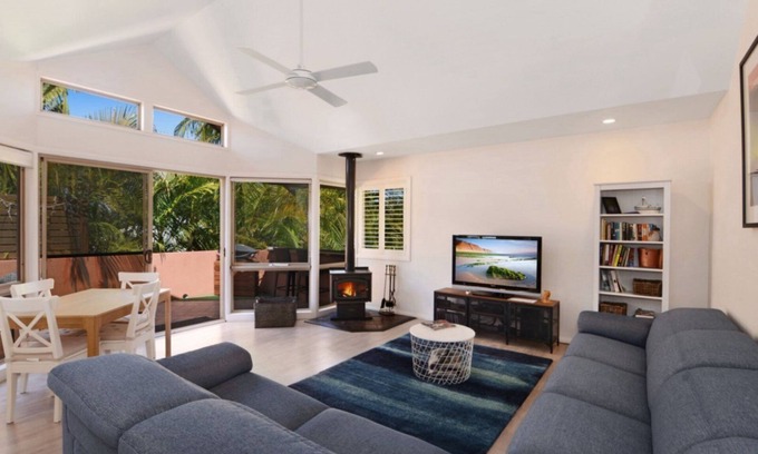 North Avoca Casa | Applecross House - 2 minutes to the beach