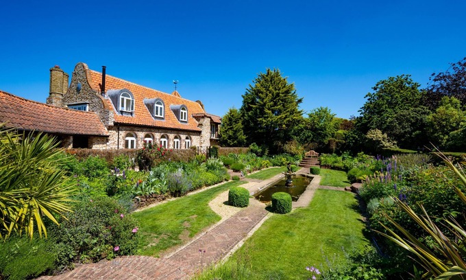 Brancaster Casa | ¿Por qué no elegir unas vacaciones en una de las casas más espectaculares del norte de Norfolk?