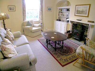 Bridport Casa | Applewood Cottage