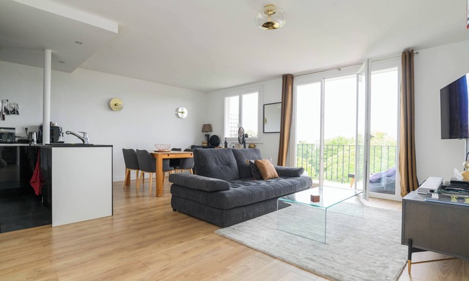 Saint-Cloud Apartamento | Appt St Cloud near Paris, Versailles and Golf. Free parking