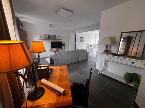 Thiviers Apartamento | Appt ville campagne
