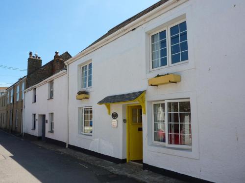 Coverack Casa | April Cottage