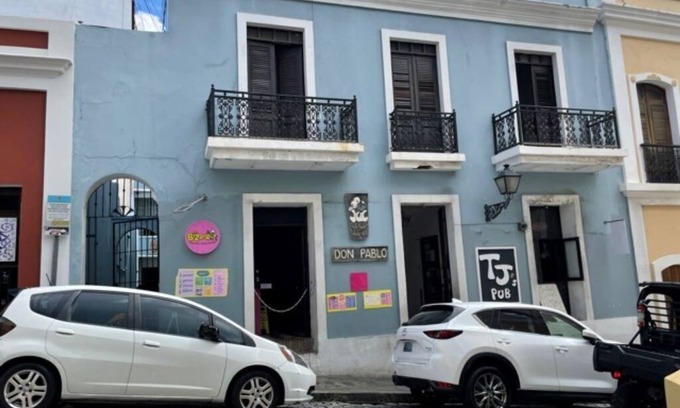 Mercado Apartamento | Apt 10 in the heart of Old San Juan