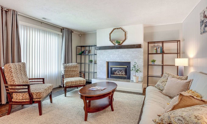 Ogden Apartamento | Apt 3 Mi to Dtwn Ogden! Pet-Friendly Backyard