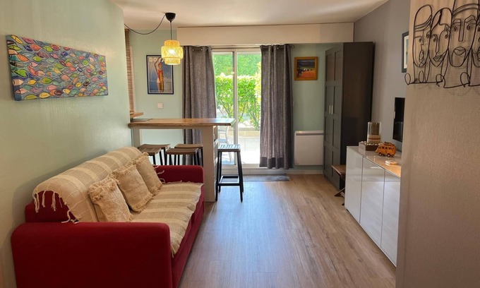 Vaux-sur-Mer Apartamento | Apt, 4 pers, swimming pool, parking, 2 min walk from the beach